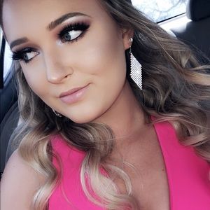 Diamond dangle earrings💎